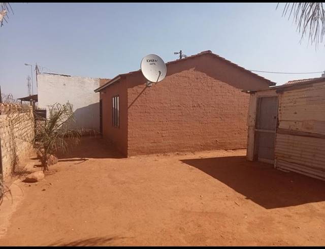 2 BEDROOM HOUSE FOR SALE IN SOSHANGUVE SOUTH